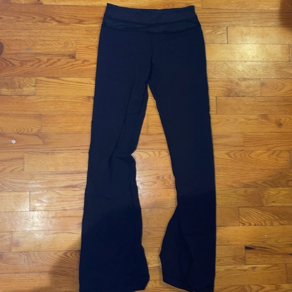 Lululemon wide leg yoga pants - Picture 1 of 4